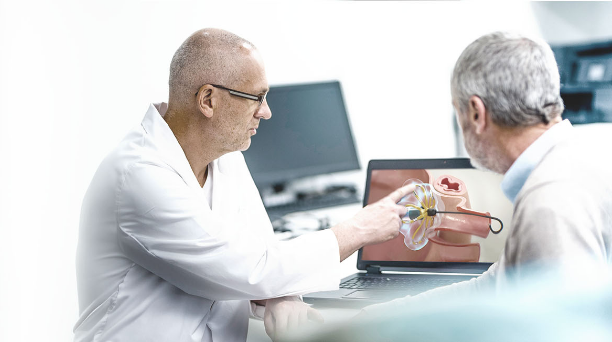 Two doctors looking at FARAPULSE PFA system animation.